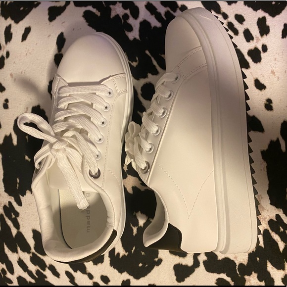Madden Girl Shoes - 🟡SOLD🟡 Madden Girl White Sneakers